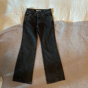 Low rise black Levi jeans